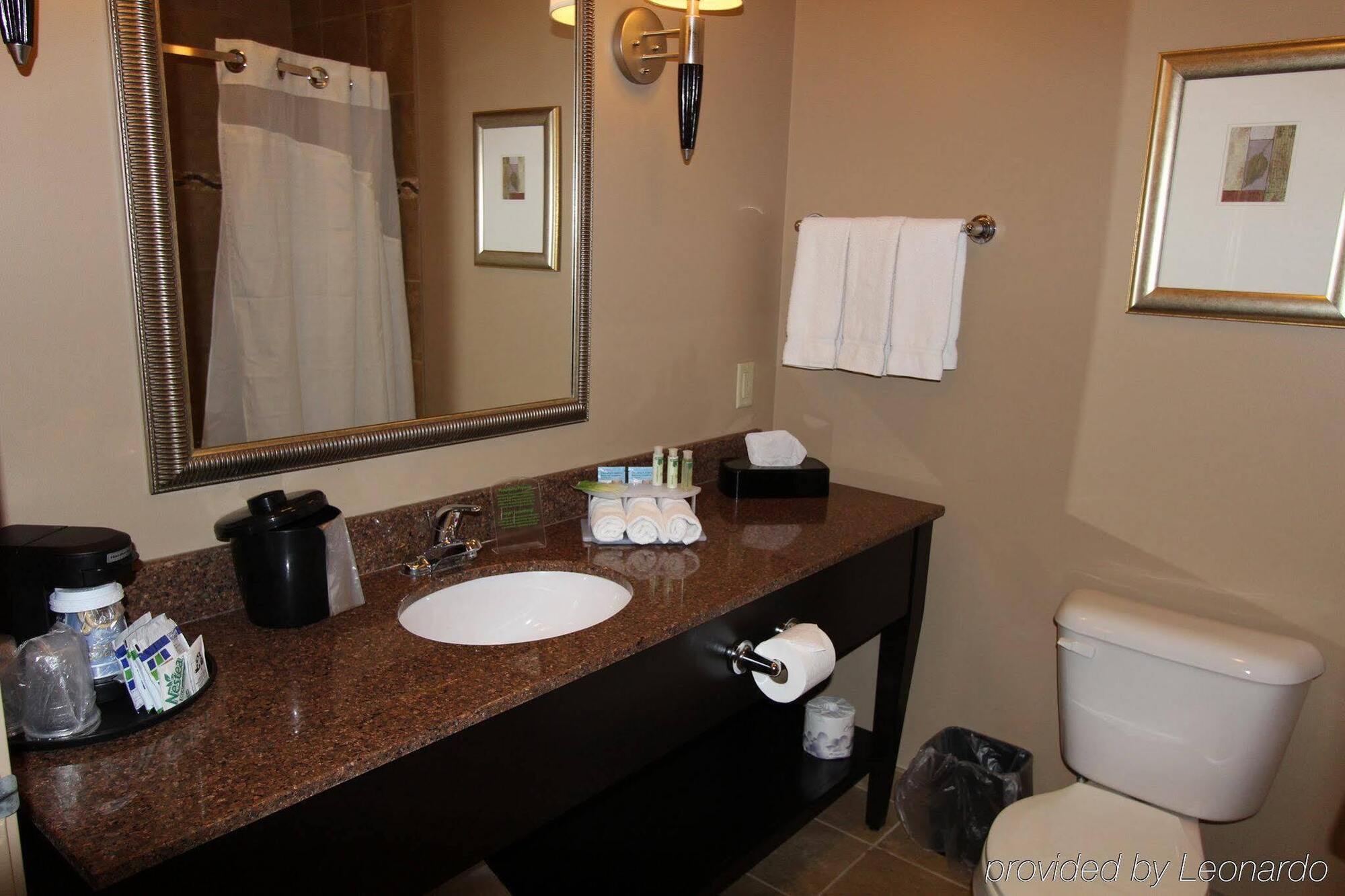 Holiday Inn Express - Albert Lea By Ihg Ngoại thất bức ảnh